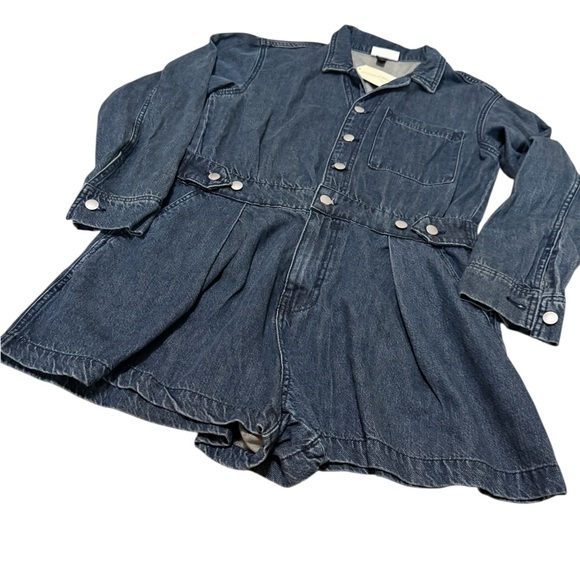 Universal Thread Denim Romper - Picture 4 of 7